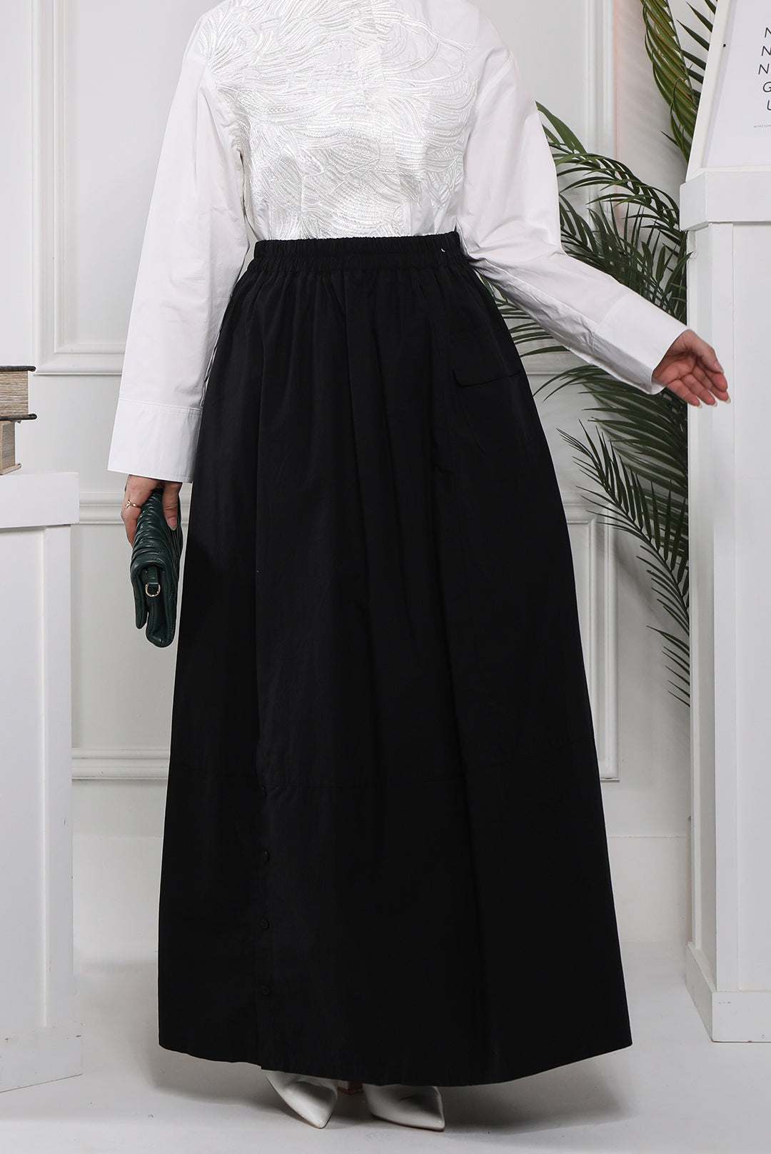 Linen Maxi Skirt with Pockets - Black