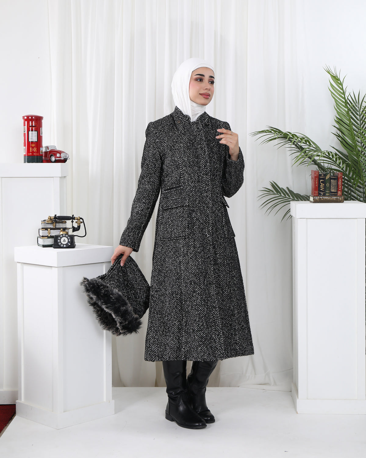 Herringbone Felt Trench Coat – Black